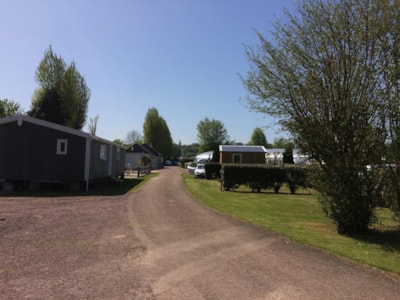 Forfait Petit emplacement : voiture + tente/caravane ou camping-car — 2