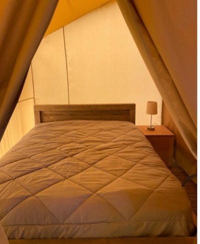Safari tent — 4