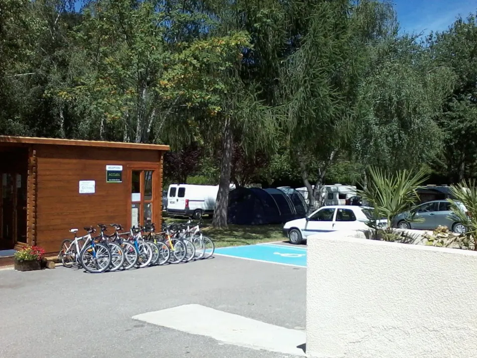 Camping Les Chalets du Lac Belcaire ****