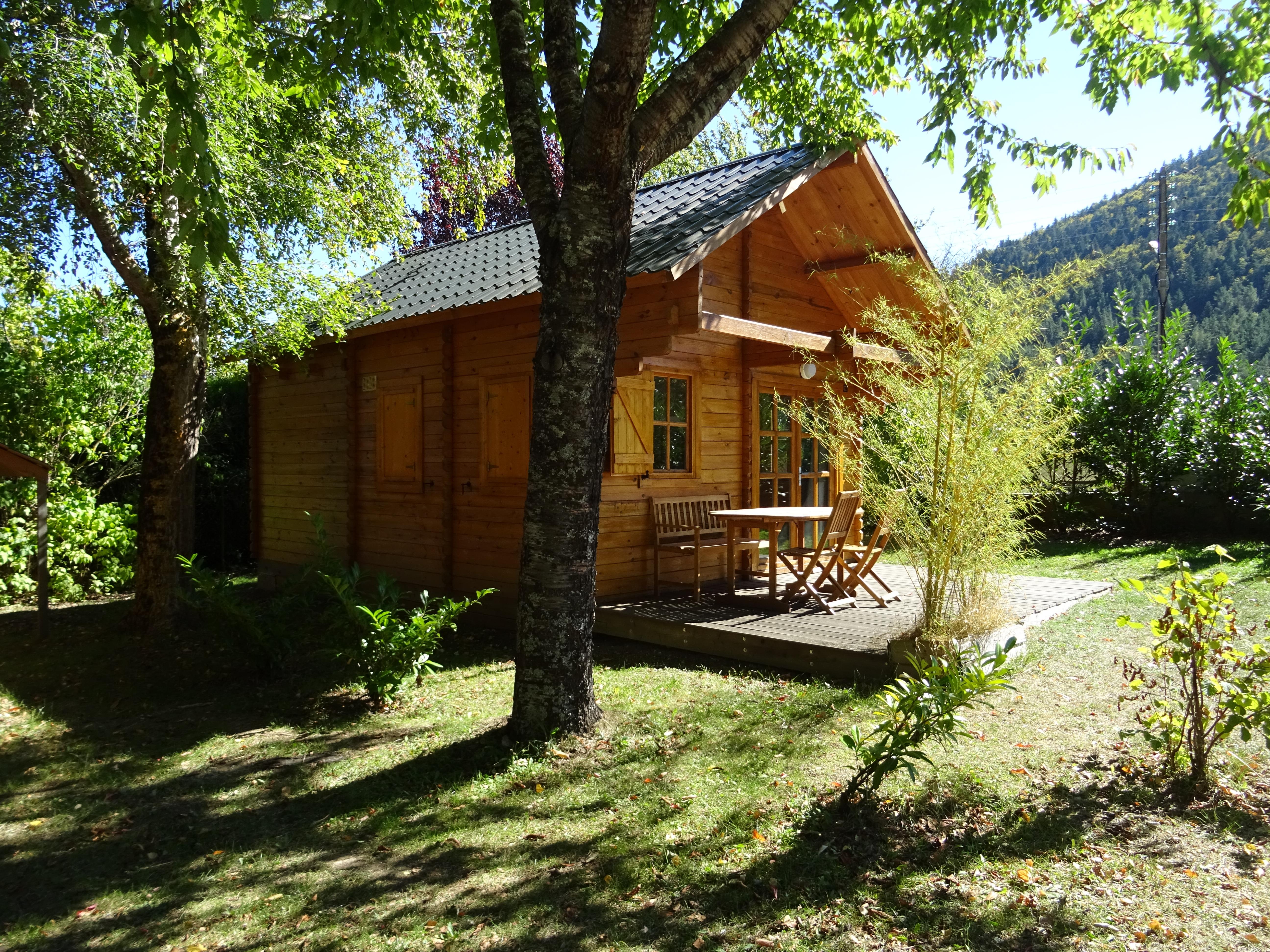 Chalet SCANDINAVE - 1 chambre (Lit double) & 1 mezzanine (2 lits simples)