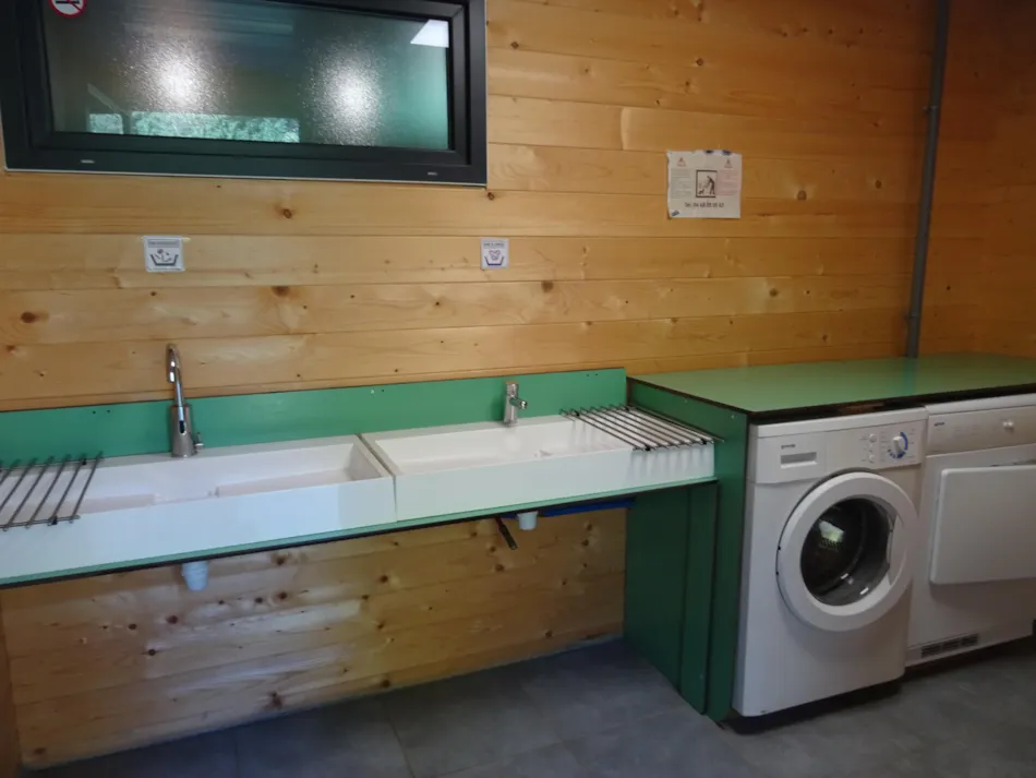 Camping Les Chalets du Lac Belcaire ****