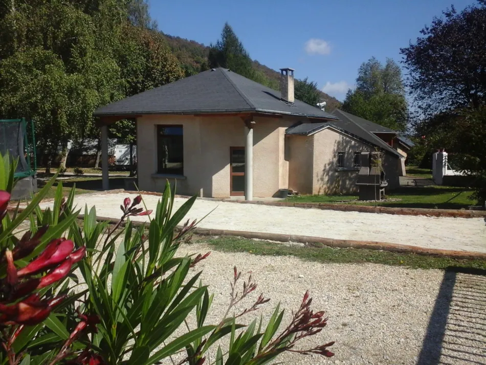 Camping Les Chalets du Lac Belcaire ****