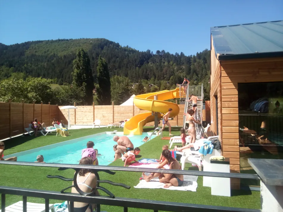 Camping Les Chalets du Lac Belcaire ****