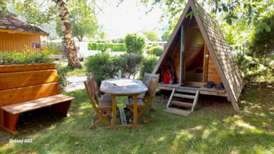 Wooden cabin REFUGE (without toilet blocks)