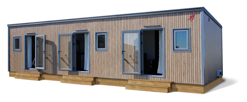 Hotelstudio mit kleiner Terrasse