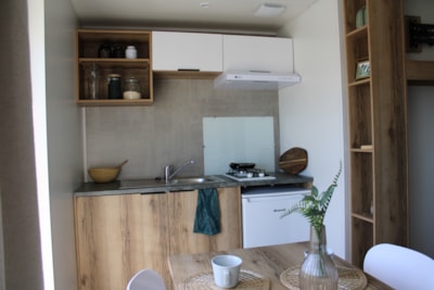 Studio hotel with small terrace