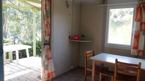 Location - Chalet 2 Chambres - image n°4 - Camping Le Moulin Brûlé
