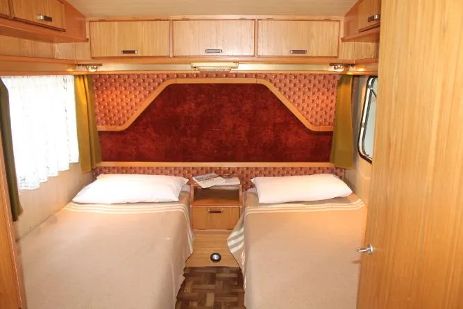 Caravane Standard 4 + Voiture