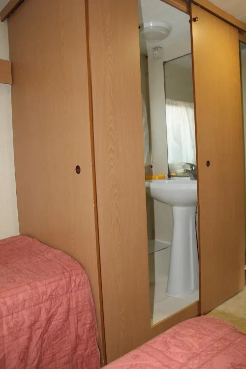 Caravane Aqua + Voiture + Douche+Wc