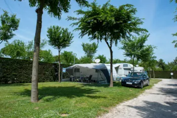 Emplacement - Emplacement Aqua & Park Tente / Caravane + Voiture - Camping Parco Capraro