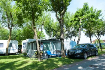 Emplacement - Emplacement Luce & Park Tente / Caravane + Voiture - Camping Parco Capraro