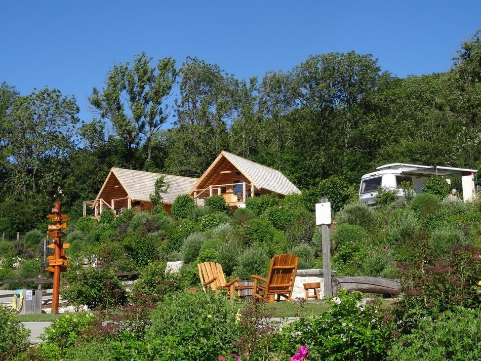 Camping Les 12 Cols — Photo 1