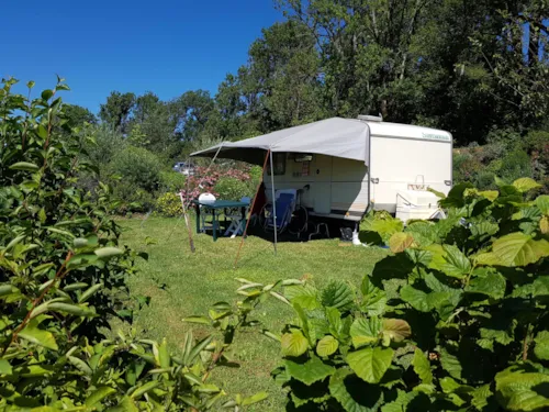 Emplacement - Emplacement - image n°2 - Camping Les 12 Cols