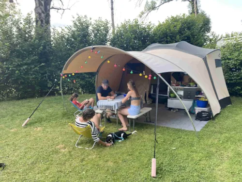 Emplacement - Emplacement Premium - image n°1 - Camping Les 12 Cols
