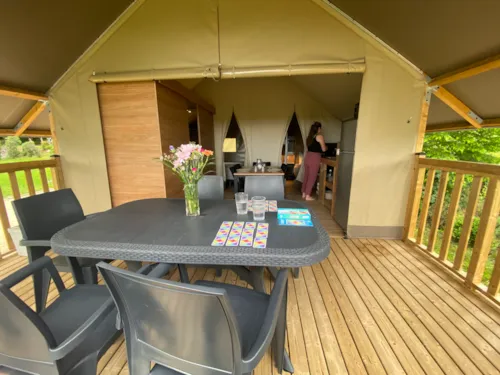 Location - Tente Lodge - image n°2 - Camping Les 12 Cols