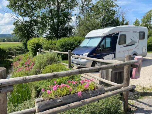Emplacement - Emplacement Camping Car - image n°4 - Camping Les 12 Cols