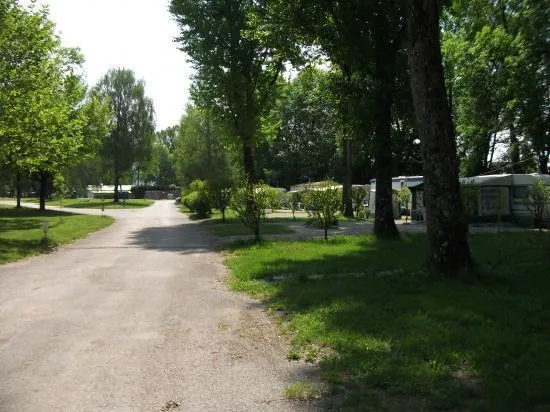 Camping de l'Oiselon - image n°6 - Ain