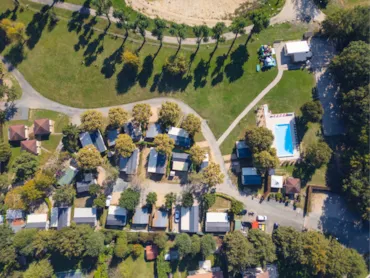 Camping Oasis Des Dombes - RhoneAlpes