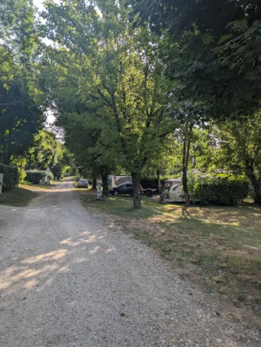 Camping Sous le Moulin - Ain