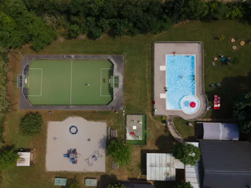 Emplacement - Forfait 1 Emplacement, 1 Véhicule, - image n°4 - Camping Claire Rivière