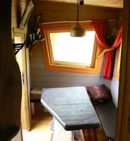 Huuraccommodatie(s) - Boomhutten - Maison Du Chevalier Cleptomane - image n°1 - Capfun - Camping La Régnière