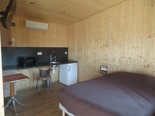Chambre - Chambre Chalet Motel - Pmr (Adapté Pour Personnes À Mobilité Réduite) - image n°4 - La Ferme des Epinettes