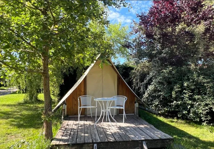 Location - Tente Toilé Et Bois - La Ferme des Epinettes