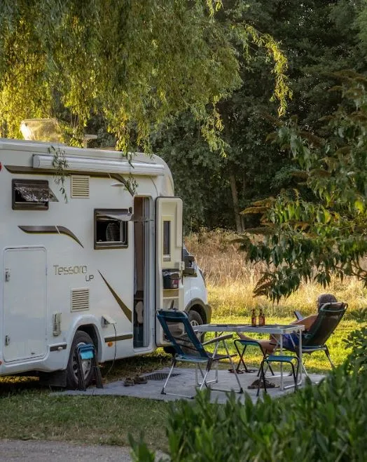 Emplacement - Emplacement Camping-Car - La Ferme des Epinettes