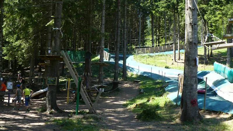 Camping Onlycamp Des Petites Roches