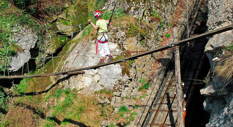 Camping Onlycamp Des Petites Roches