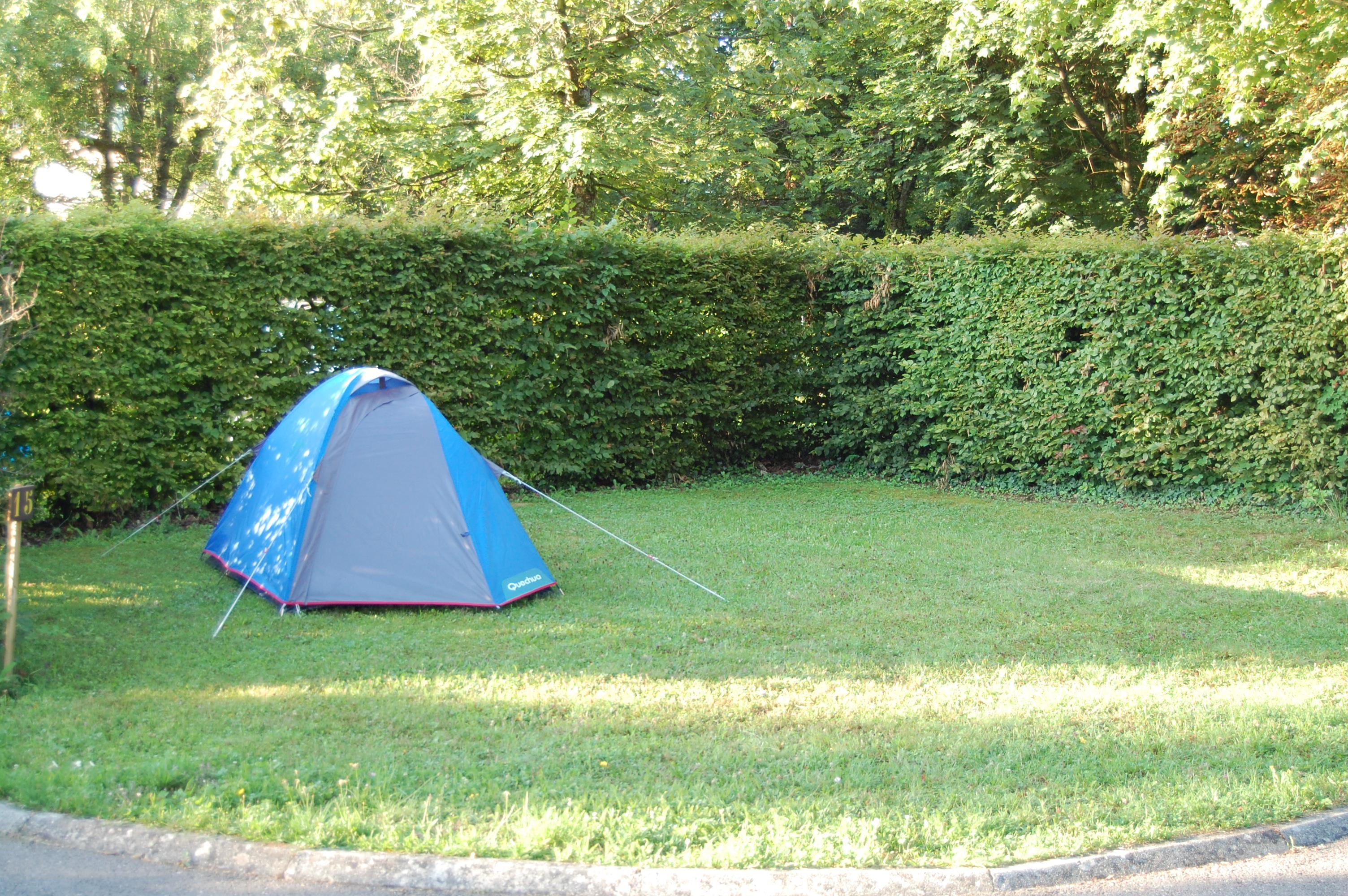 Establishment Camping Muncipal La Grande Forêt - Saint-Etienne-De-Crossey