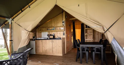 Mietunterkunft - Luxus-Safari-Zelt Woody 25 Inklusive Sanitäranlagen Und Küche - image n°1 - Camping de la Belle Etoile