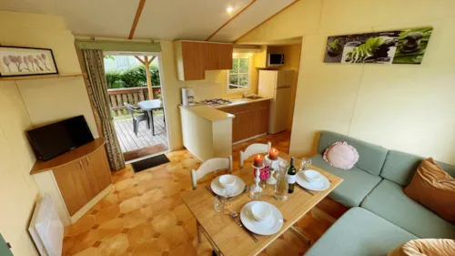 Mietunterkunft - Mobilheim Mercure Confort 2 Schlafzimmer Terrasse - image n°3 - Camping de la Belle Etoile