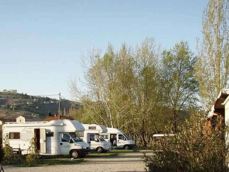 Camping L'île des Pêcheurs - image n°2 - RhoneAlpes