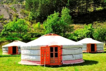 Location - Yourte 25M² Sans Sanitaires - Camping Mandala
