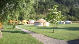 Huuraccommodatie(s) - Mandala Yurt Tent 45M² - Voor Activiteiten - Zonder Privé Sanitair - Camping Mandala