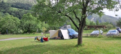 Comfort car/caravan or camper pitch — 5