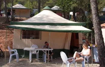 Mietunterkunft - Zeltbungalow Standard 20M² 2 Schlafzimmer - Ohne Sanitäranlagen - Ohne Klimaanlage - Flower Camping Les Cadenières