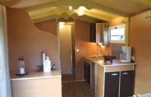 Roulotte Standard 17 M² 1 Chambre - Avec Sanitaire + Tonnelle Extérieure - Sans Clim