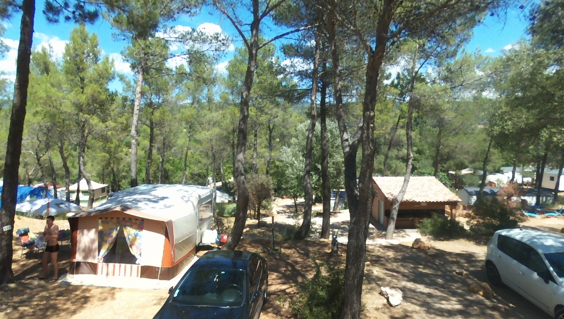 Image 6 sur 9