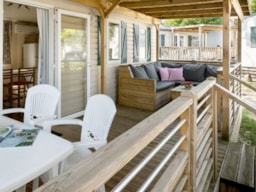 Mietunterkunft - Premium Lounge | 32M² |A/C | 3 Bedrooms | Balcony Terrace - - Homair-Marvilla - Acqua e Sole