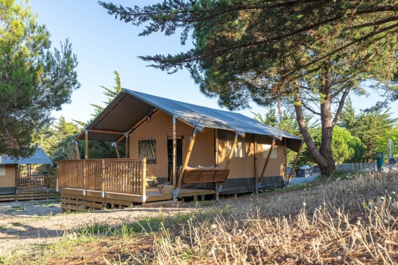 Tent Outstanding 2 bedrooms ***