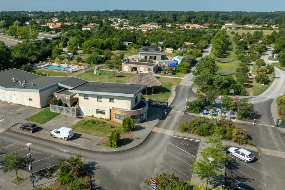 Camping Bel Air Village Le Plan d’Eau