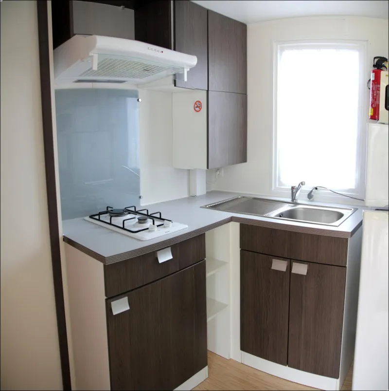 Cottage  Face Au Jeux Pour Enfant