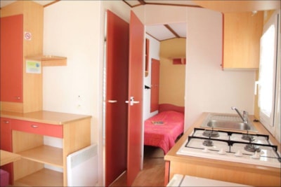 Mobile Home Economique (2 bedrooms) 20-27m² + wooden terrace (10-17 years)