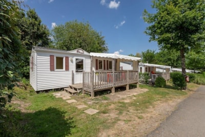 Mobile Home Economique (2 bedrooms) 20-27m² + wooden terrace (10-17 years)