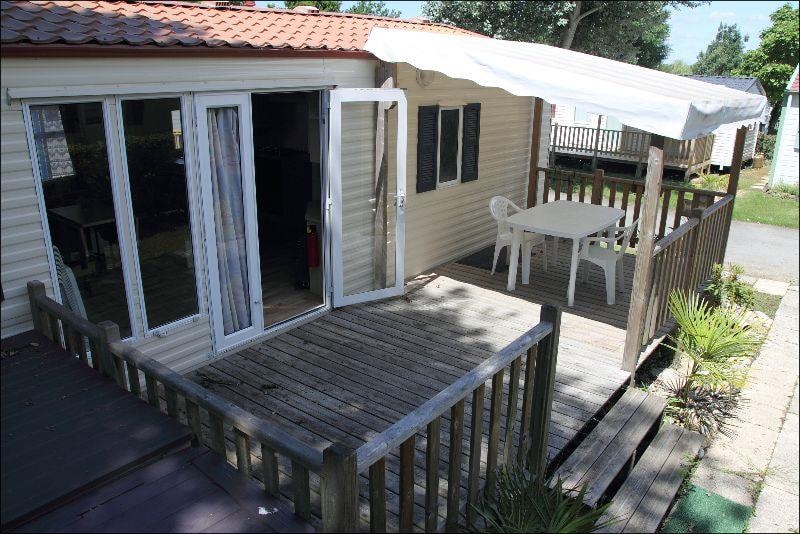 Stacaravan Economique (3 kamers) 32-35m² + terras (- 10 jaar)