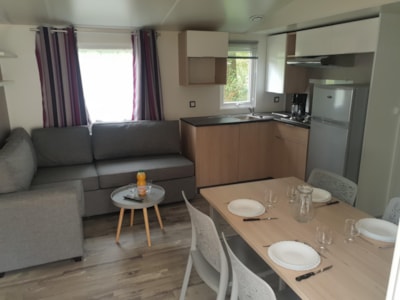 CALIFORNIA TRIO residential 3 bedrooms- TV — 5