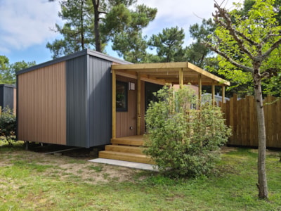 TRIO STANDING COTTAGE - TV- DISHWASHER - 2 BATHROOMS with PRIVATE SPA — 4