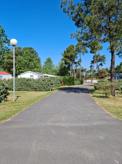 Package : 2 pers. ,Pitch + vehicle + electricity 10A — 5